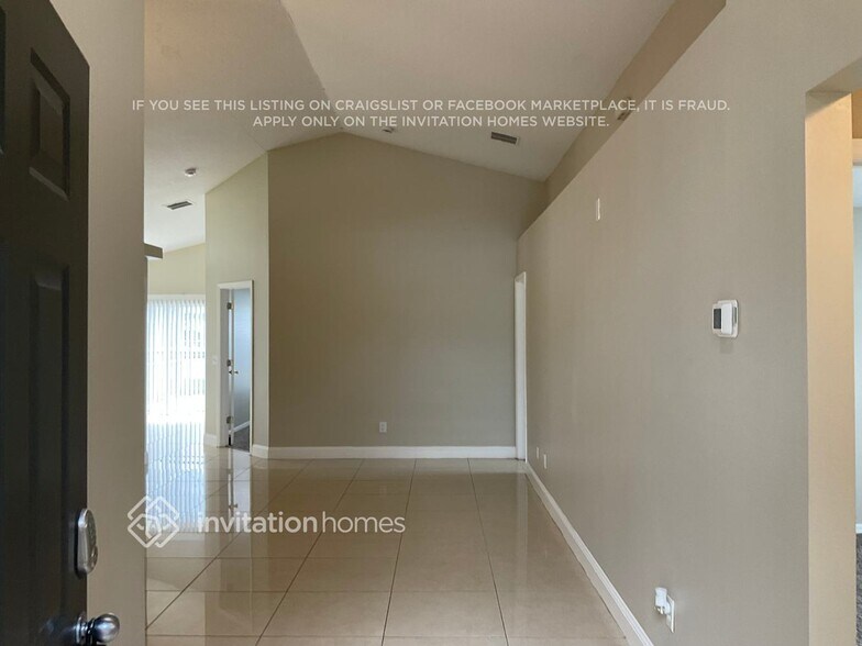 Building Photo - 2720 Prestwick Ln