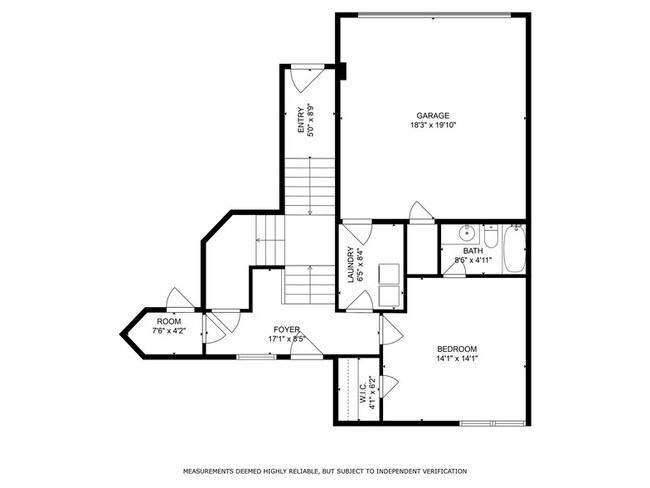 Building Photo - 2640 Venice Dr