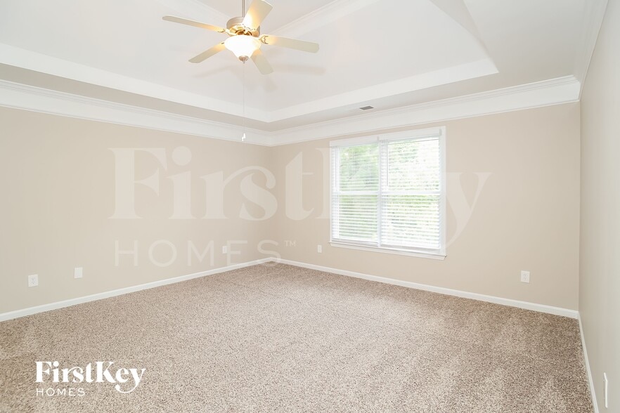 Building Photo - 522 S Fortune Way