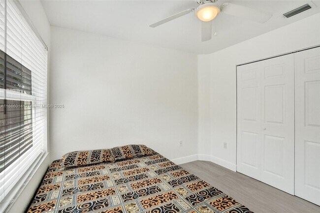 Building Photo - 4161 Sapphire Terrace