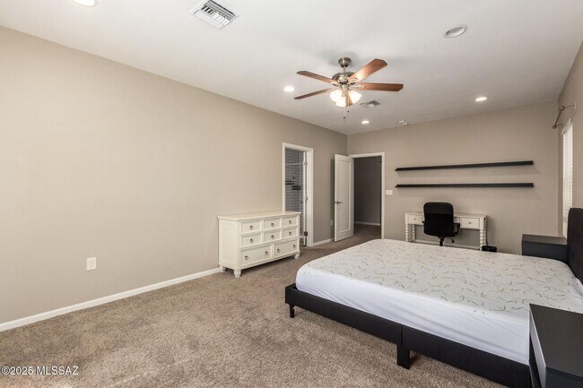 Building Photo - Charming 3bed/2 bath home located in the heart of Tucson, just minutes from the University of Ari...