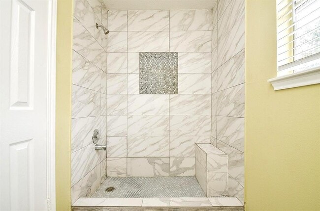 Building Photo - 318 N Cypress Estates Cir