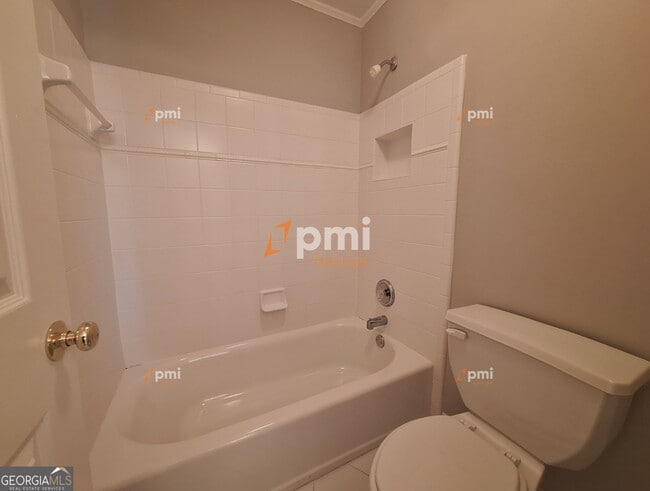 Building Photo - 508 Milledge Gate Dr SE