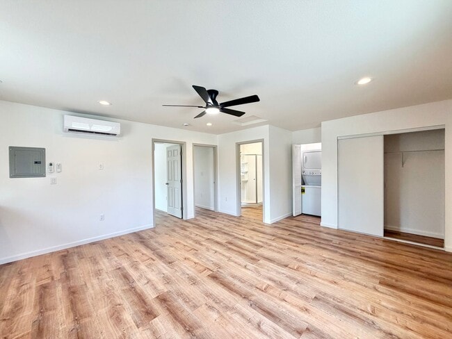 Building Photo - Move-In Ready 2 Bed Casita with Upgrades Throughout & In-Unit Laundry