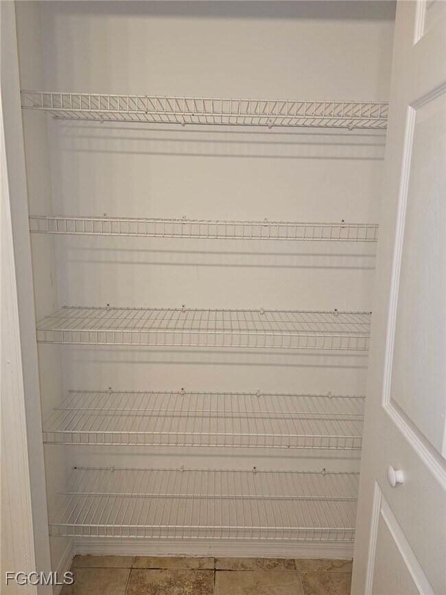 Building Photo - 1900 NW 33rd Ave