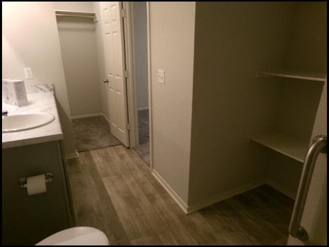 Building Photo - 10 Wisteria Dr