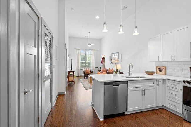 Building Photo - 1638 54th Ave N