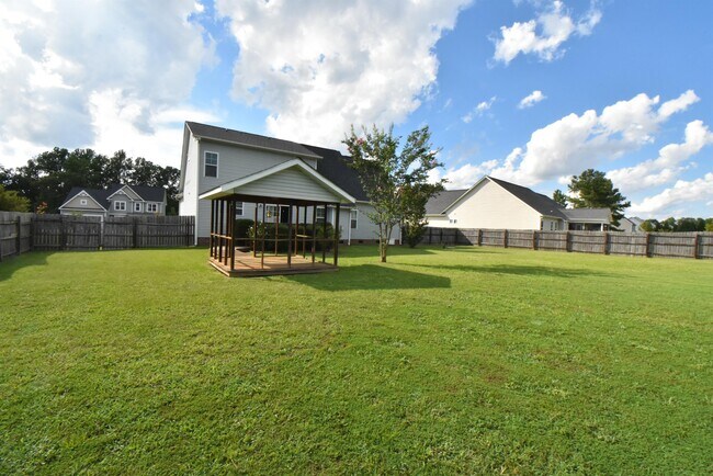 Building Photo - 131 S Prince Henry Way
