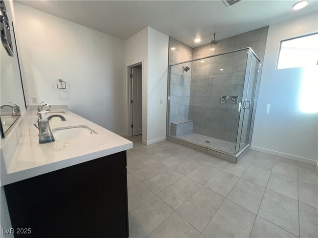 Building Photo - 549 Everett Ridge Ave