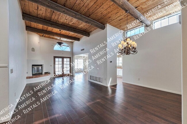 Building Photo - 10698 N Thunder Hill Pl