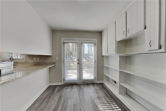 Building Photo - 3876 Brookshire Pl