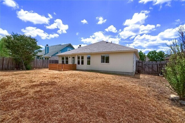 Building Photo - 607 Ranchero Rd