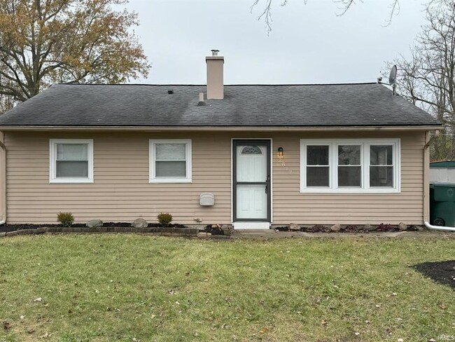 Building Photo - Northside Muncie 3-bedroom, 1-bath house $...