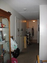 Building Photo - 140 Kenrick St