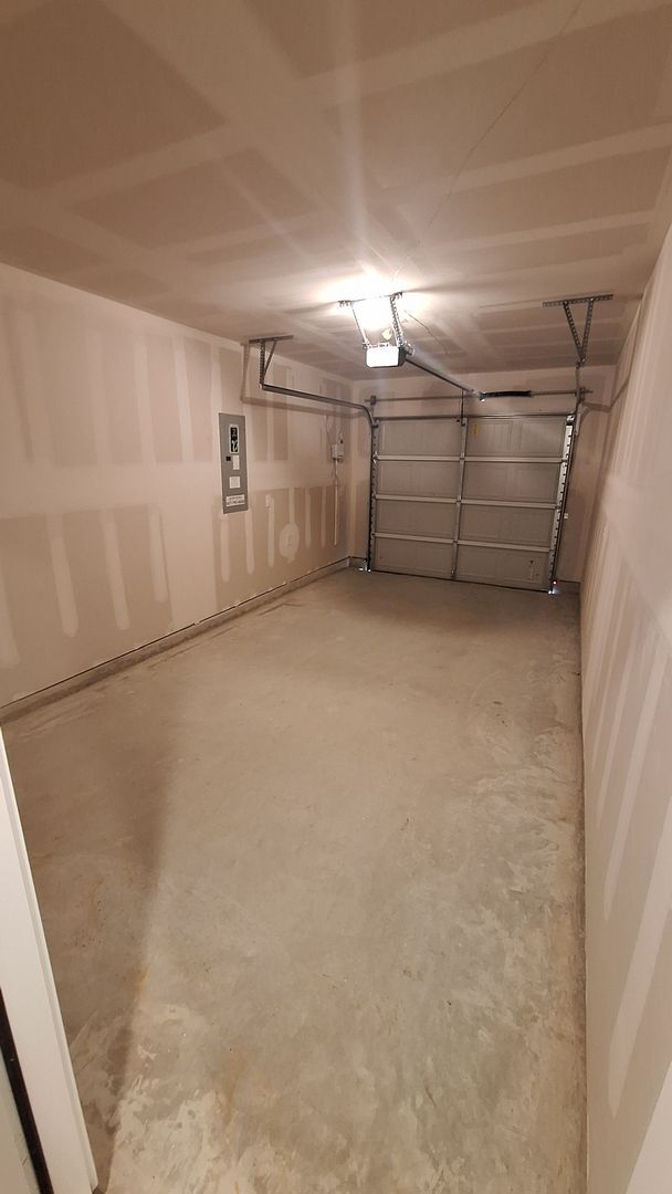 Building Photo - NEWLY BUILT 3 bedroom 2.5 Bath for Rent