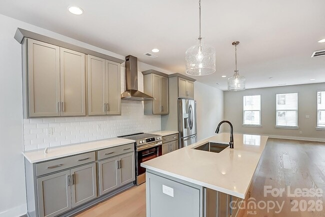 Building Photo - 2308 Chamberlain Ave