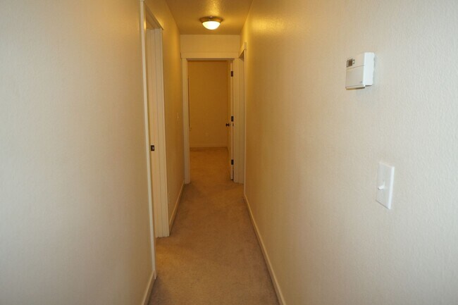 Building Photo - Beaverton Luxury Condo - Tanasbourne area - APPLICATION PENDING