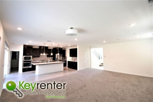 Building Photo - 4684 Flagstaff Dr
