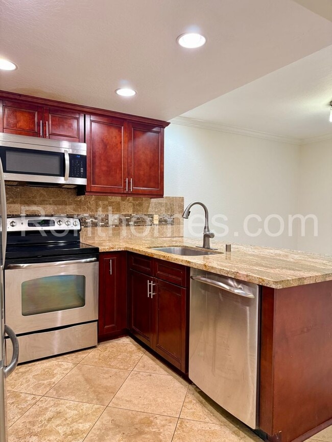 Building Photo - 3711 Louisiana St