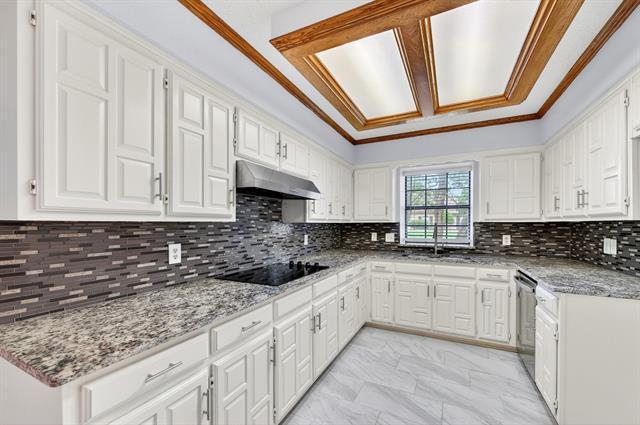 Building Photo - 918 Green Brook Dr