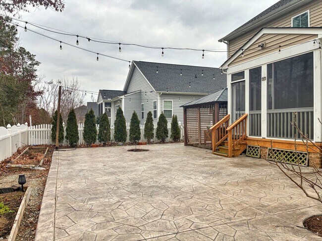 Building Photo - Stunning 4-bedroom in Midlothian, VA