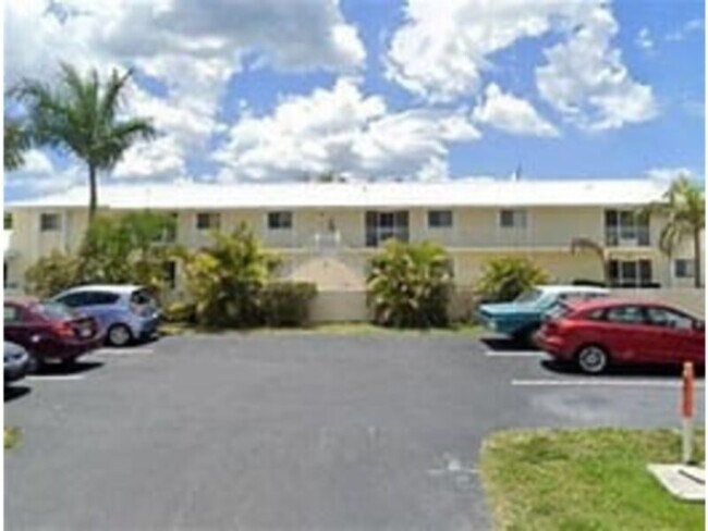 AVAILABLE NOW! Washer &amp; Dryer Include... - AVAILABLE NOW!  Washer &amp; Dryer Include...