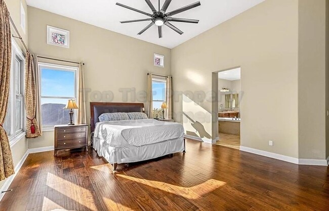 Building Photo - Luxurious Mediterranean 4 bed / 3 bath / 3...
