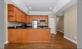 Building Photo - 4010 S Calumet Ave