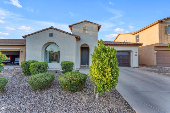 Primary Photo - 3938 E Ficus Way