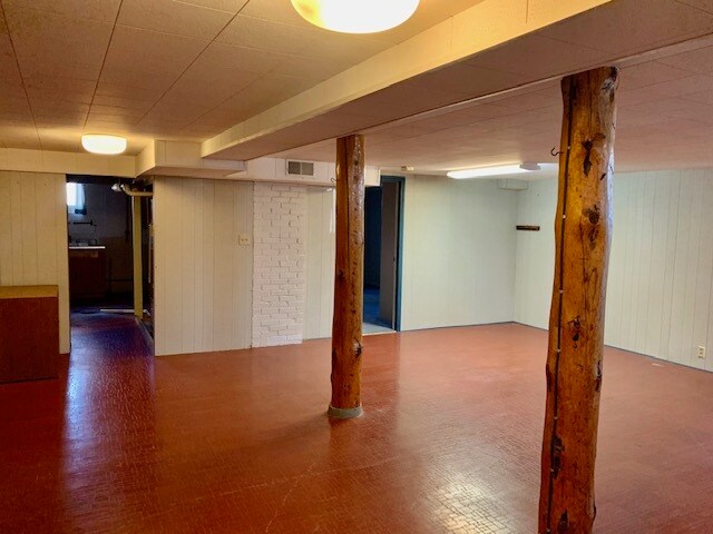 Building Photo - 213 N Berry Pine Rd