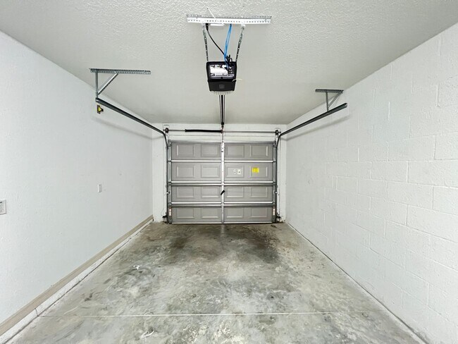 Building Photo - Beautiful 3 Bedroom, 2 Bathroom Home in Ocala!!