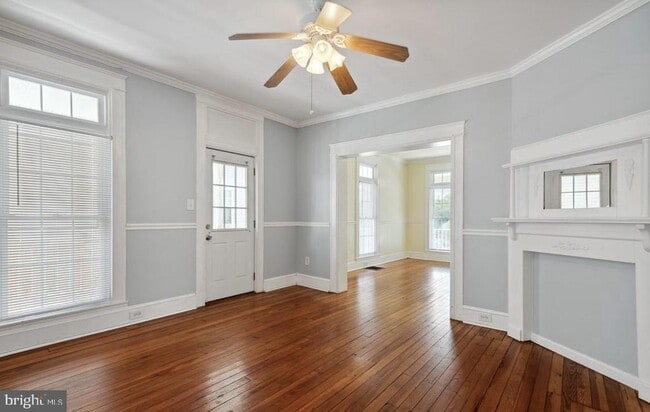 Building Photo - 6011 Falls Rd