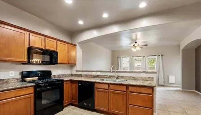 Building Photo - Great Mountain Gate Home 3 bed, 2 1/2 bath home with 2 car garage Property Pros Property Manageme...