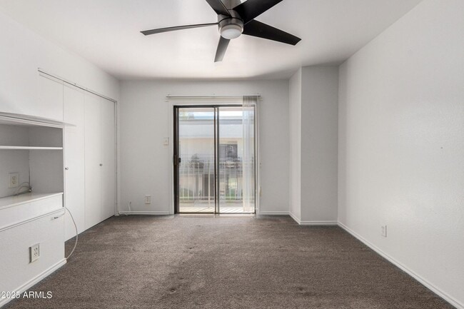 Building Photo - Old Town Scottsdale townhome- 2 bd 2 bath- W/D- Yard