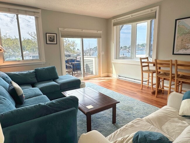 Building Photo - Winter Rental: Pirate's Cove (Pet-friendly!)