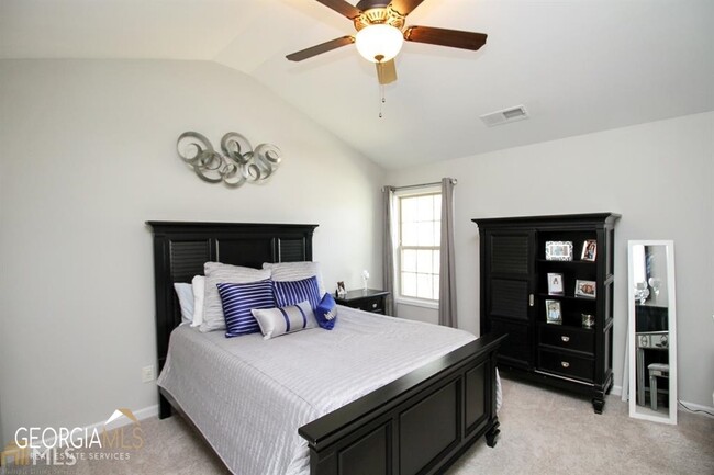Building Photo - 345 Cliffhaven Cir