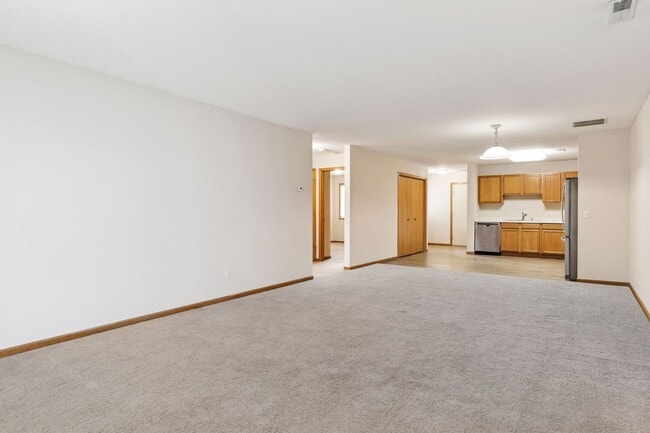 Building Photo - New Stainless Steel Appliances