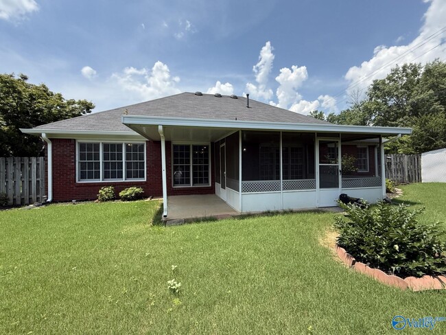 Building Photo - 238 Pebble Brook Dr