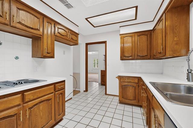 Building Photo - 180 Annetta Rd