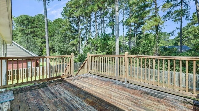 Building Photo - 422 Copper Creek Cir
