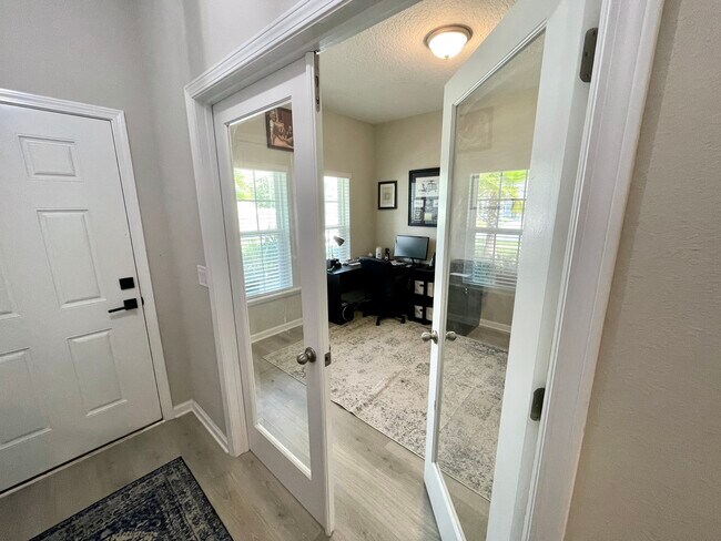 Building Photo - 2090 Hawkeye Pl