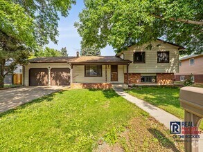 Building Photo - Cozy 3-Bed, 2-Bath Home with Fireplace, & ...