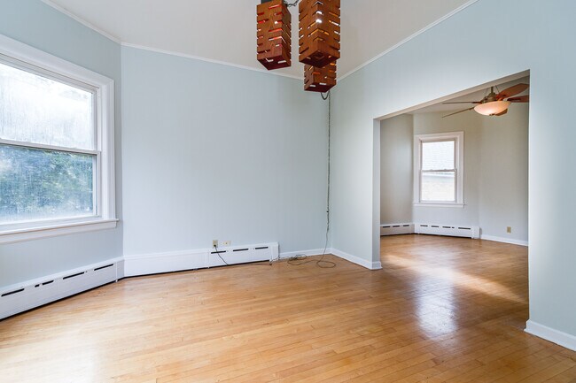 Building Photo - 2650 N Saint Louis Ave