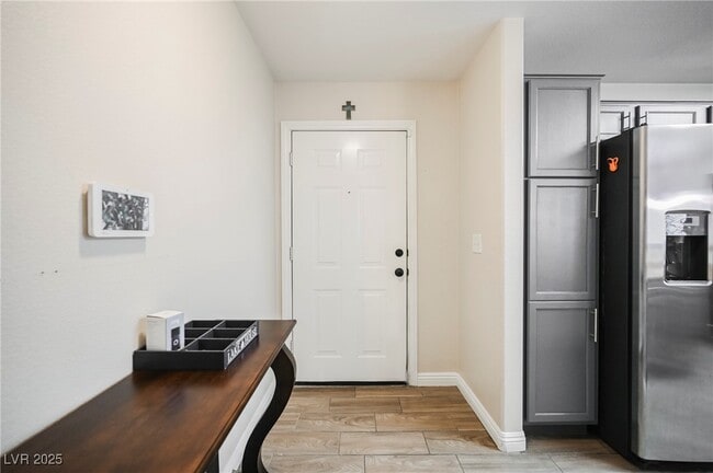 Building Photo - 833 Aspen Peak Loop