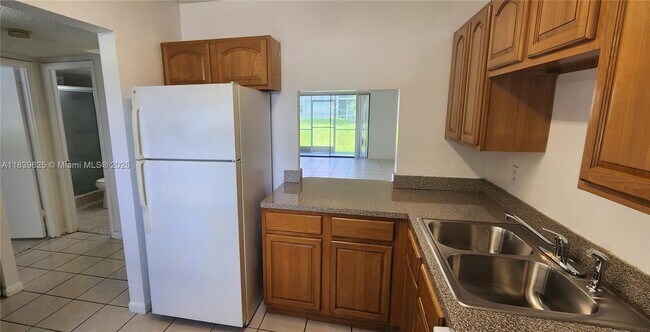 Building Photo - 7321 NW 85th St