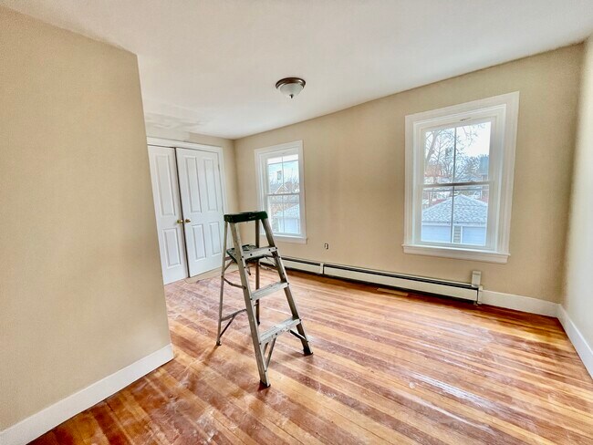 Building Photo - 93 Winthrop St