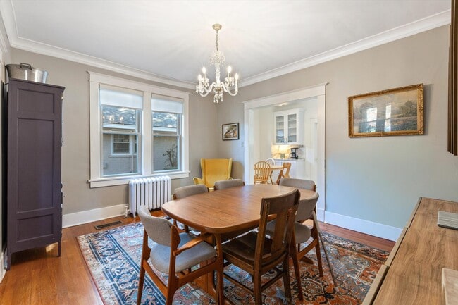 Building Photo - 1621 Linden Ave