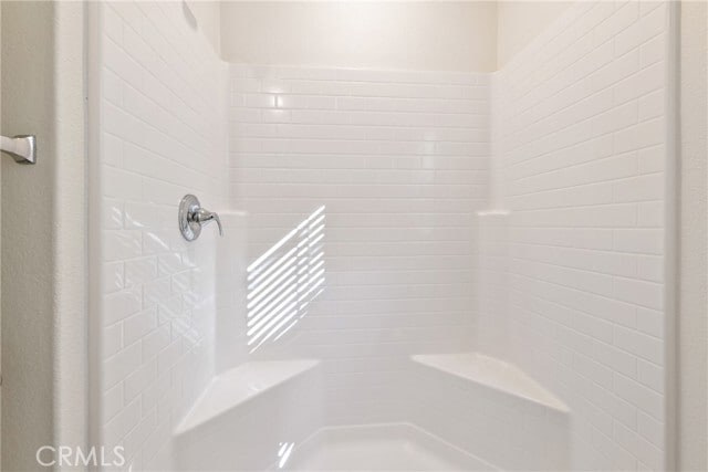 Building Photo - 3938 E Cambria Privado