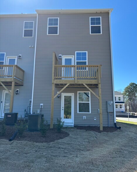 Building Photo - 3308 Gypsum Dr