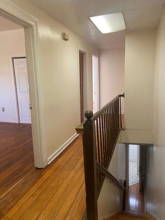 Building Photo - 314 W Leigh St